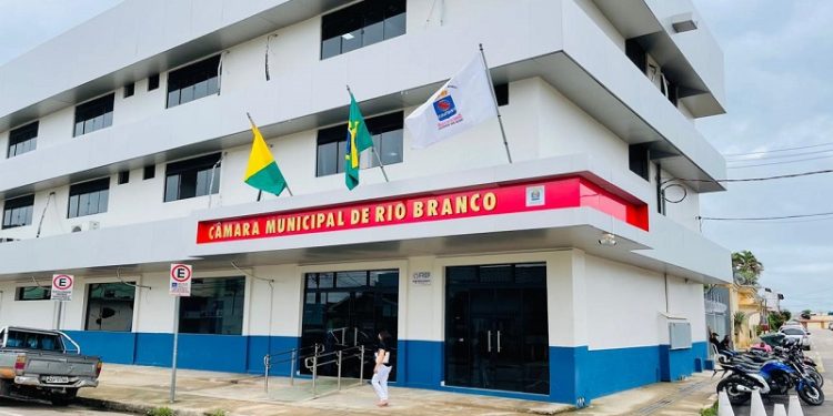 PL que aumenta número de vereadores em Rio Branco vai ser votado na próxima semana