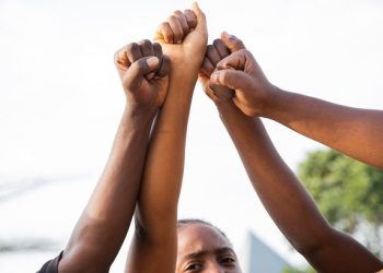 A cada 100 mil habitantes, são registrados 3,3 casos de racismo no Acre; veja dados