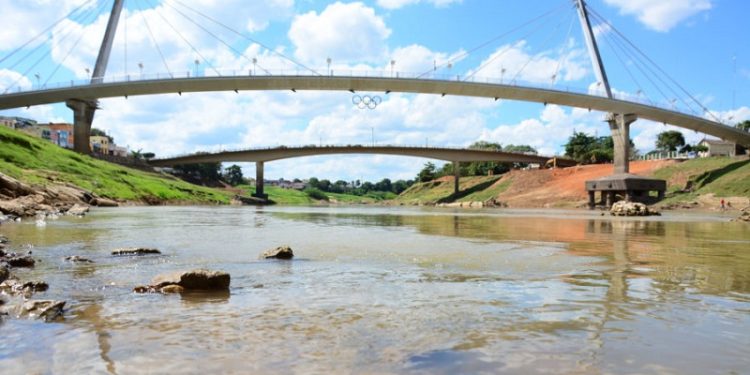 Rio Acre registra menos de 2 metros em nível de água e preocupa Defesa Civil de Rio Branco