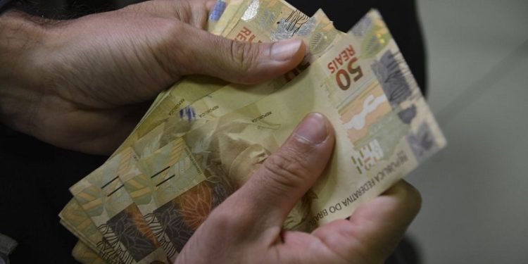 Receita Federal paga nesta quinta restituições do quarto lote do IRPF