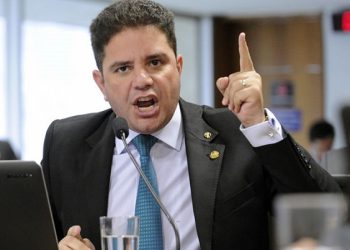 Uma vela para Deus e outra para o Diabo: o controverso e perigoso pragmatismo da política econômica de Gladson Cameli