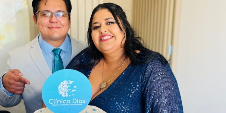 O médico acreano Arthur Dias inaugurou sua clínica na cidade de Acrelândia