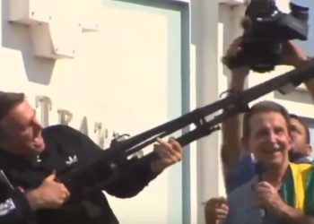 “Vamos fuzilar a petralhada aqui do Acre”: Ministro do STF abre processo que questiona fala de Jair Bolsonaro nas eleições 2018 no Acre