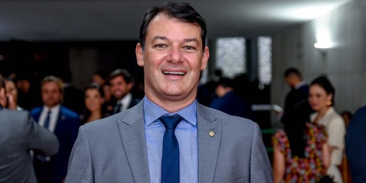 Deputado federal do Acre assina PEC favorável a redução da maioridade penal para 16 anos