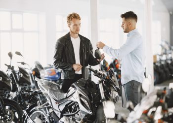 Yamaha abre vaga para vendedor de motocicleta em Brasiléia; saiba mais