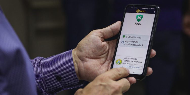 Aplicativo Mulher Segura para amparar vítimas de violência é implantado no Acre