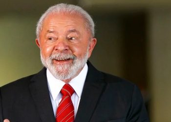Lula sanciona reajuste do salário mínimo e aumento da faixa de isenção do IR nesta segunda-feira