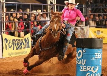 Com prova dos três tambores, veja programação da quarta noite da Expoacre 2023