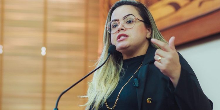 Após suposta ameaça, deputada Michelle Melo registra boletim de ocorrência: “vamos descobrir”