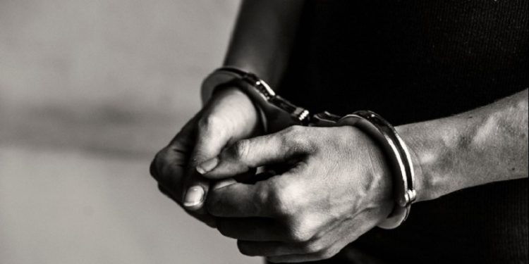 Padrasto é condenado a 21 anos de prisão após estuprar criança de apenas 11 anos