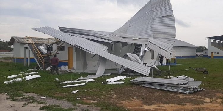 Mâncio Lima sofre terceiro vendaval em menos de 15 dias e prejuízos podem ultrapassar R$ 5 milhões