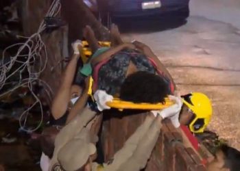 Mulher em situação de rua dá à luz em prédio abandonado em frente Hospital da Criança em Rio Branco