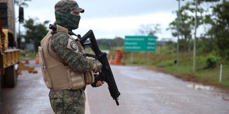 No interior do Acre, homem é preso suspeito de atear fogo em residência para realizar roubo