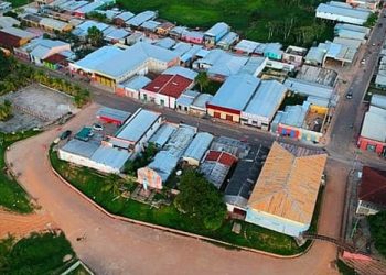 Prefeitura de Envira vai hastear bandeiras a meio mastro em respeito às vítimas que morreram em acidente aéreo