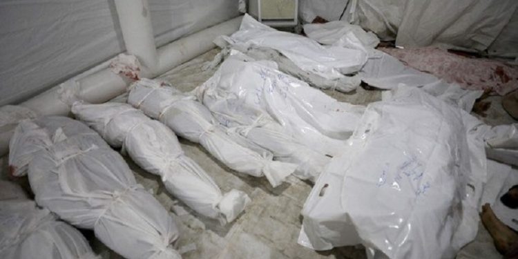 Bombardeio em hospital na Faixa de Gaza deixa 500 mortos; origem do ataque ainda é incerta