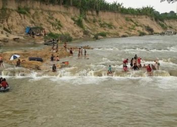 Cachoeira do Abraão: trechos do manancial tem níveis com 8 metros de profundidade, diz Corpo de Bombeiro