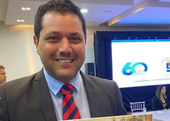 Vereador apresenta projeto que concede título de cidadão rio-branquense a Jair Bolsonaro