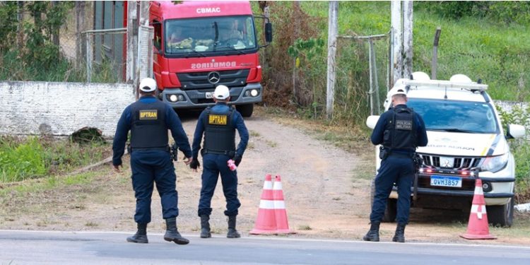 Avião de pequeno porte que caiu em Rio Branco e matou 12 pessoas tinha como destino o Amazonas