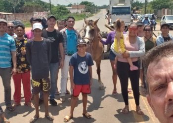 Tráfego é liberado na rodovia AC-40 após mais de 24 horas de manifestação
