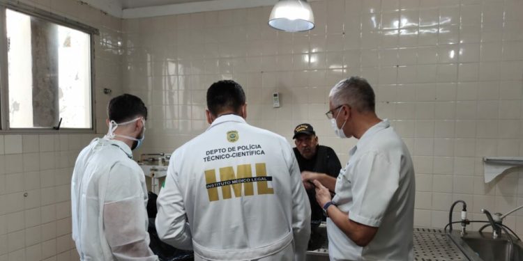 Primeiro corpo de vítima de acidente aéreo é liberado pelo IML do Acre