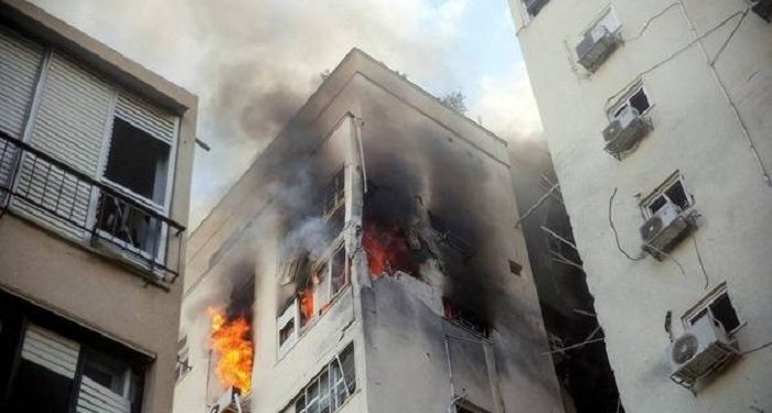 Guerra entre Hamas e Israel deixa 300 mortos e milhares de feridos