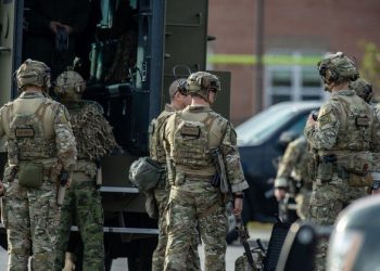 Governadora do Maine confirma 18 mortes e 13 pessoas feridas em massacre