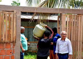 Programa Recomeço: após um mês de pausa, Prefeitura de Rio Branco retoma entrega dos utensílios