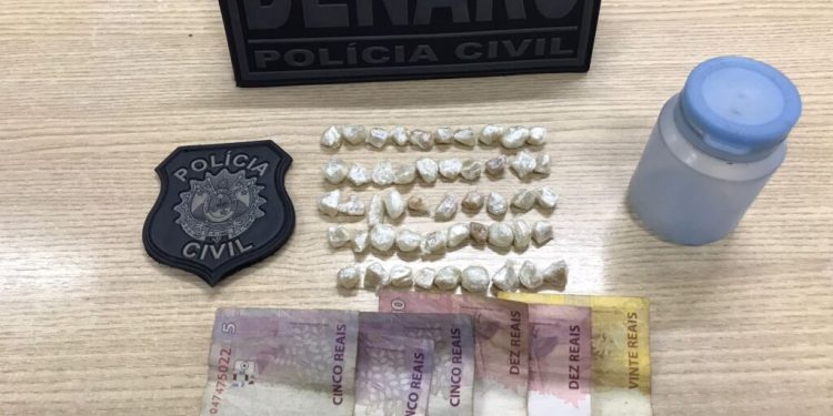 Suposto traficante que atuava nas proximidades de escola foi preso pela Polícia Civil