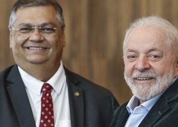 ‘Conseguimos colocar na Suprema Corte um ministro comunista’, diz Lula sobre Dino no STF