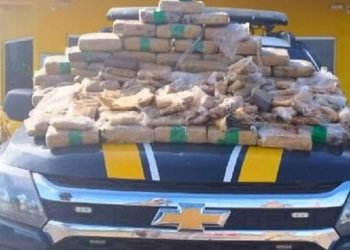 Casal colombiano é preso com mais de 125 kg drogas no Acre