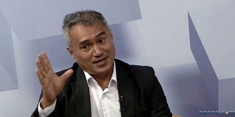 “Não estou em Brasília devido a uma lei eleitoral” diz Minoru Kimpara em programa de entrevista