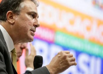 Ministério da Educação estuda fim dos cursos de licenciatura 100% EaD