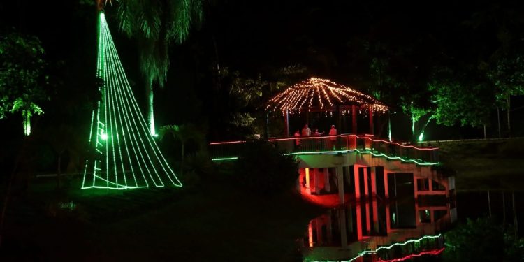 Horto Florestal de Rio Branco recebe decoração especial para celebrar o Natal