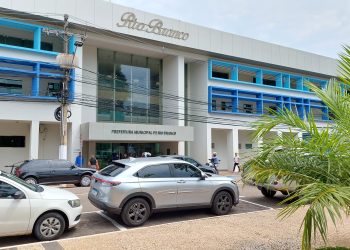 Prefeitura de Rio Branco anuncia complementação do piso nacional para profissionais da enfermagem