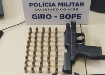 PM prende homem em posse de arma de fogo e munições no 2º Distrito de Rio Branco