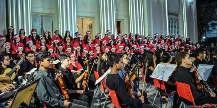 Grupo musical realiza 2ª apresentação da Cantada de Natal nesta sexta-feira em Rio Branco