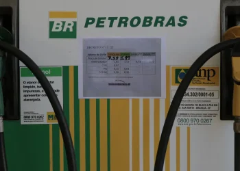 Diesel mais barato a partir desta sexta-feira nas distribuidoras