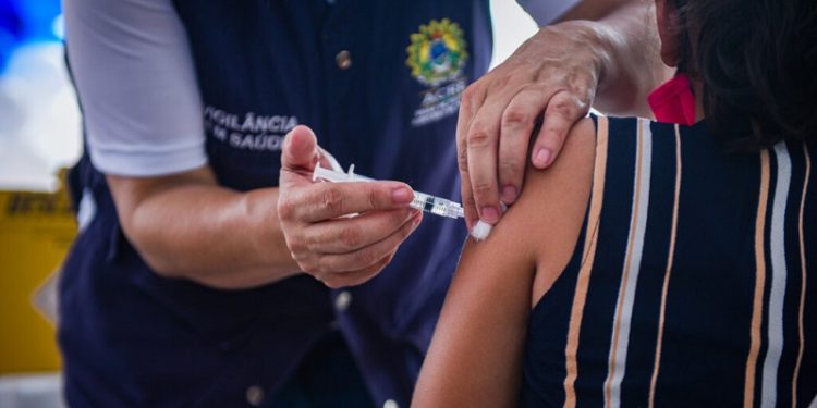 Campanha de vacinação contra dengue no Acre inicia em fevereiro, afirma governo