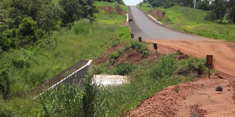 Mais de 99% das rodovias acreanas apresentam algum problema, diz CNT