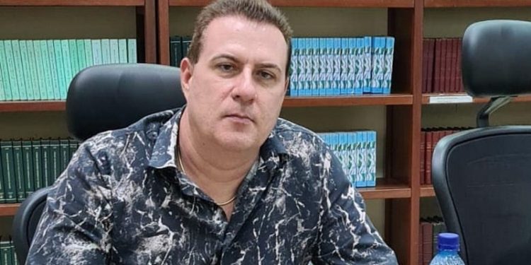 ‘Polícia Federal será acionada’, afirma promotor do MPAC após alegar ter sido vítima de homofobia
