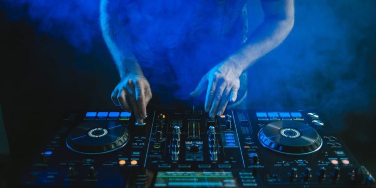 Fundação Elias Mansour abre 20 vagas para músicos e DJs se apresentarem no Carnaval do Governo