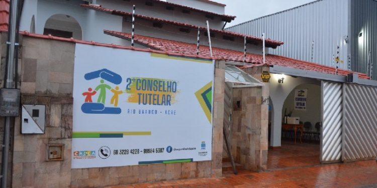 Cinco conselheiros tutelares eleitos em Rio Branco têm posse suspensa; entenda