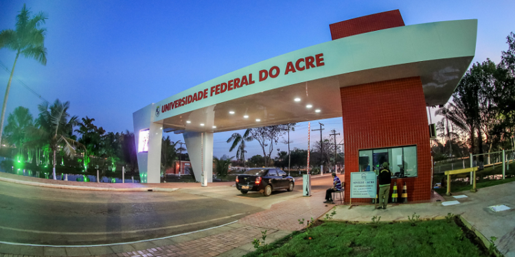 Ufac disponibiliza número de telefone para denúncias no campus Rio Branco; confira
