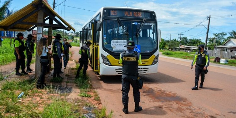 Frotas de ônibus em Rio Branco não vai aumentar nas noites de Carnaval, diz RBTrans