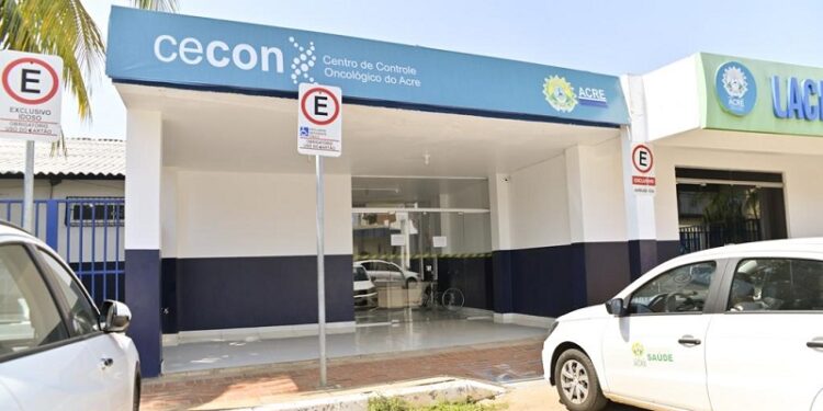 No Acre, mulher denuncia consulta ginecológica feita por grupo de alunos: “Os estagiários tocaram em mim”