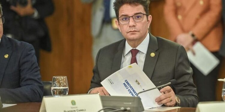 STJ suspende julgamento de Gladson Cameli por falta de provas; veja decisão na íntegra