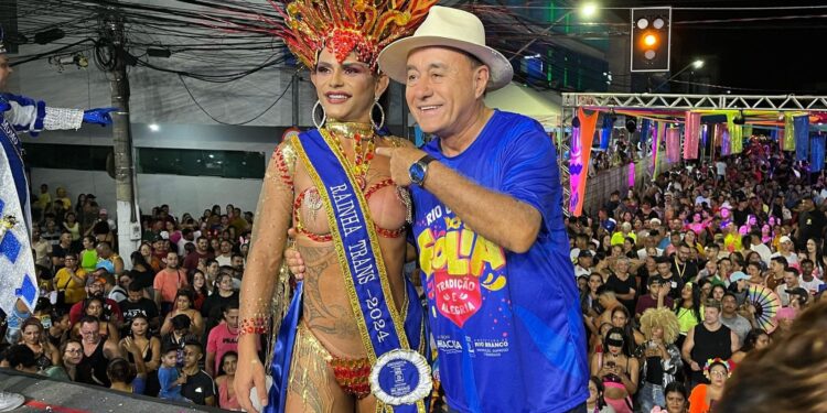 Por um décimo de diferença, Brenda Strass é eleita rainha trans do Carnaval 2024