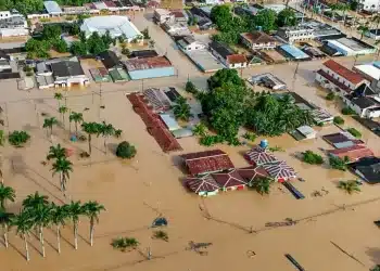 Após atingir nível histórico, nível do Rio em Brasiléia tem baixa de 40 cm em menos de 24 horas