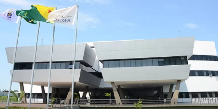 TJAC publica edital para seleção de estagiários em diversas áreas no interior do Acre; confira