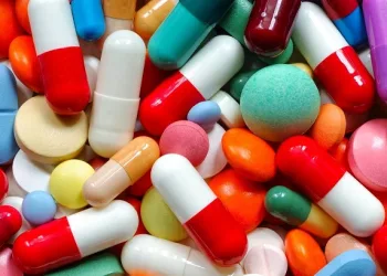 Preços dos remédios vão subir até 4,5% a partir deste domingo